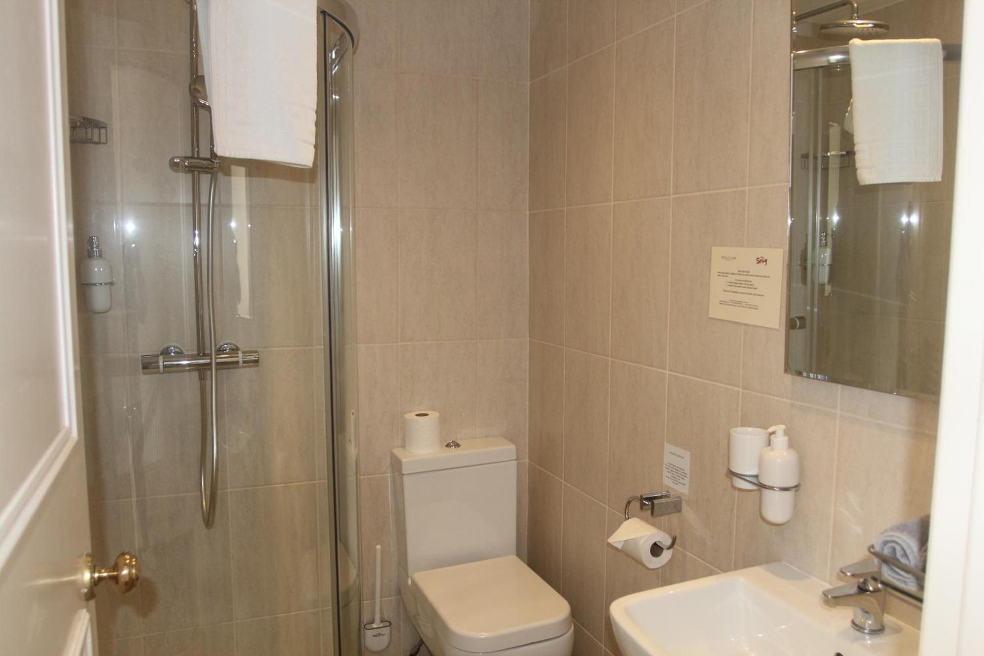 Couette-café Bryn-y-mor (adults Only)