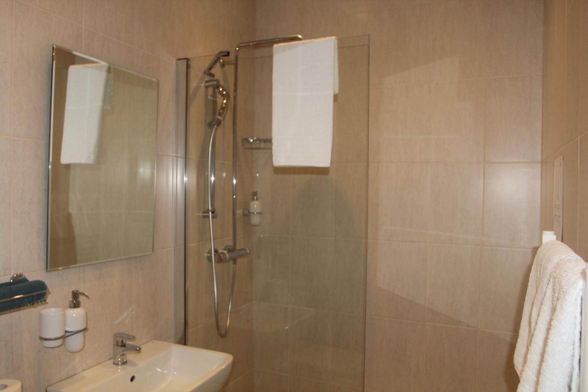 Bryn-y-mor (adults Only) 4* Llandudno