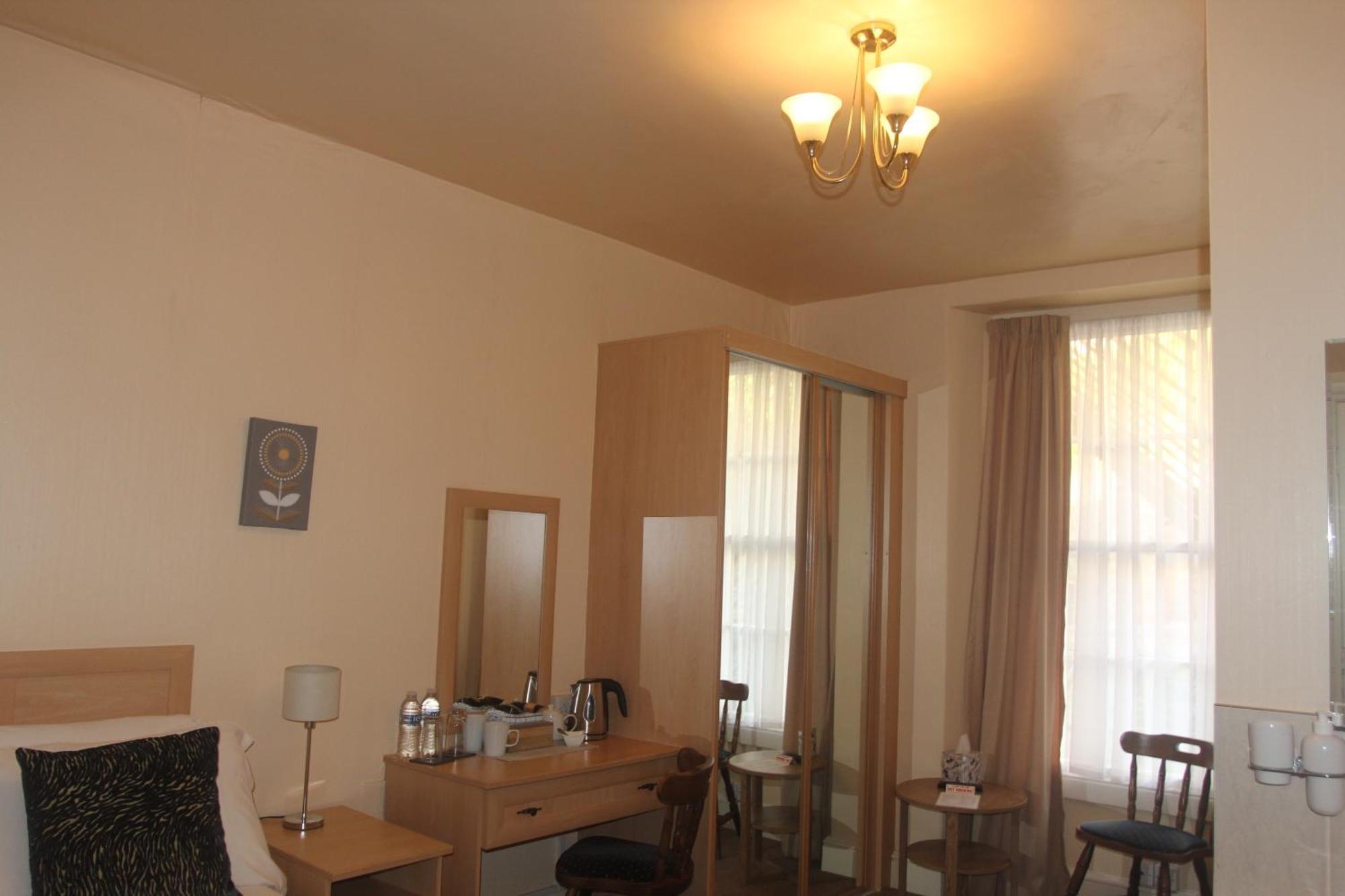 Bed & Breakfast Bryn-y-mor (adults Only) 4*