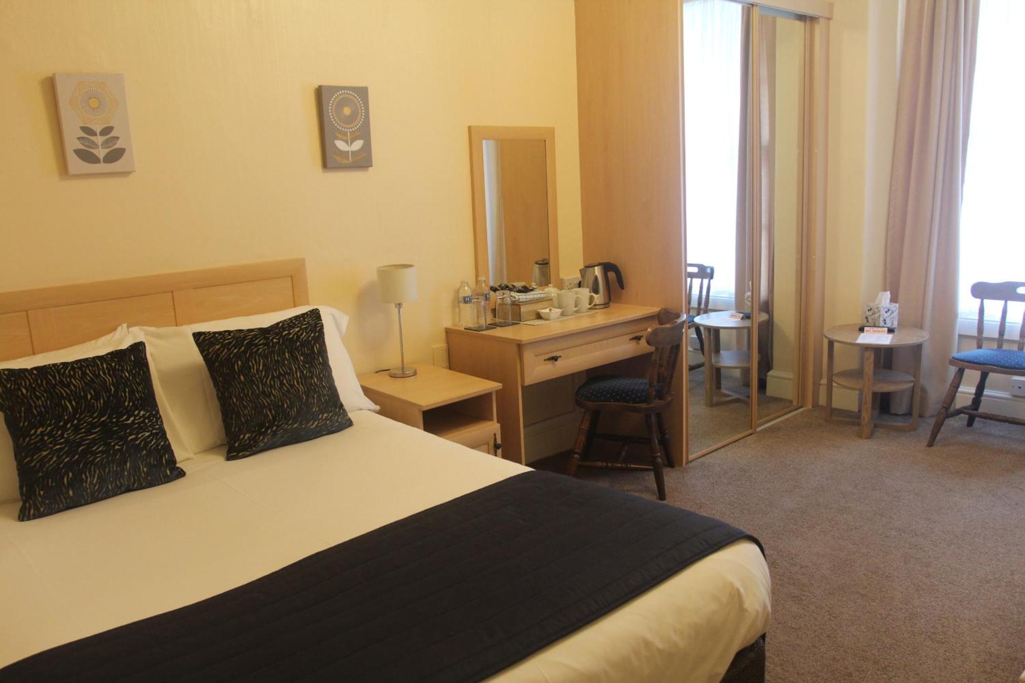 Bryn-y-mor (adults Only) Bed & Breakfast Llandudno