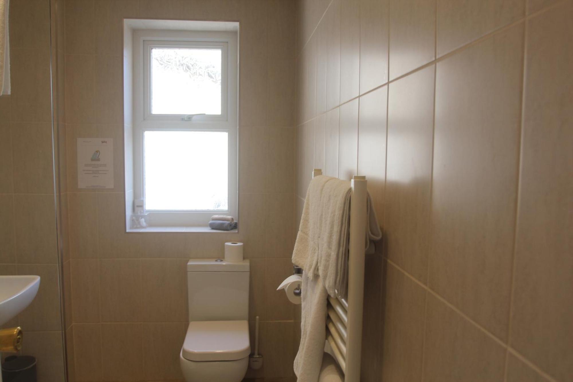 Bryn-y-mor (adults Only) Bed & Breakfast
